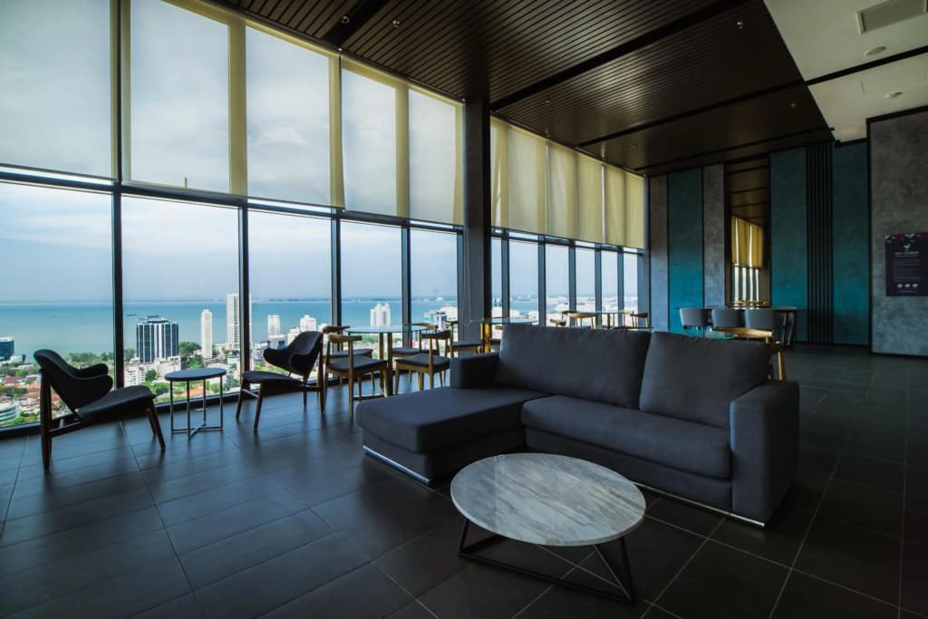 Muji Home 1 - Sea and City View 2BR at 218 Tropicana NEAR Komtar FoodHeaven Heritage with Netflix - photo 5