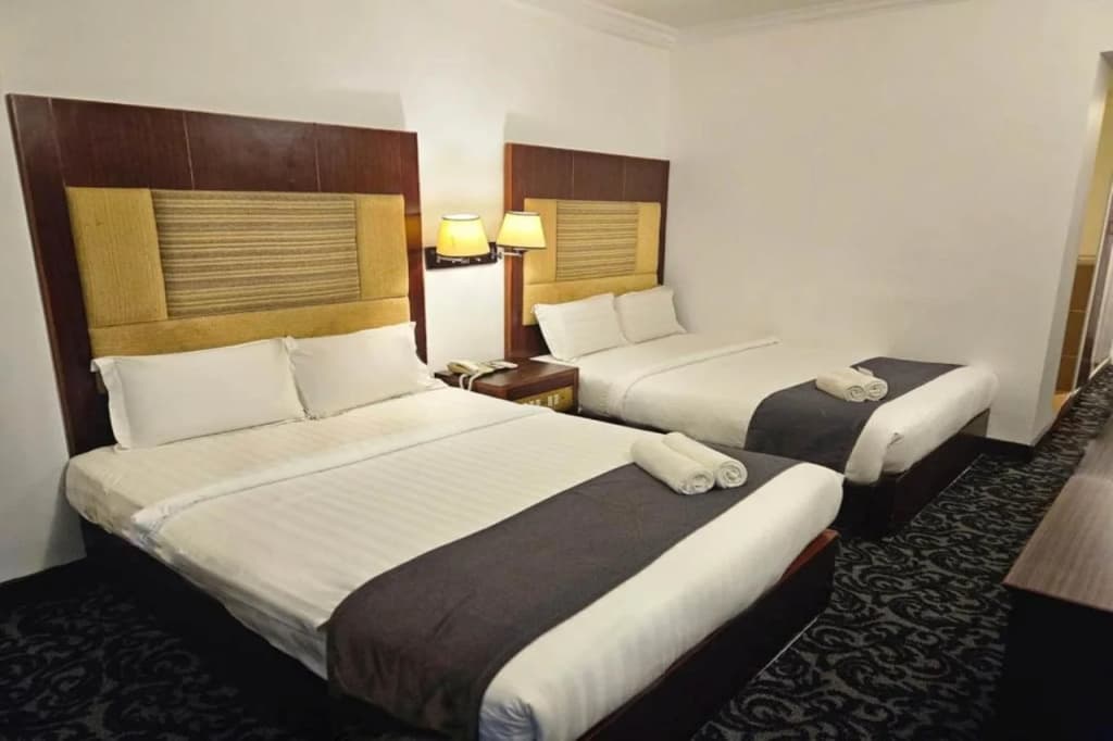 Greenleaf Hotel - photo 20