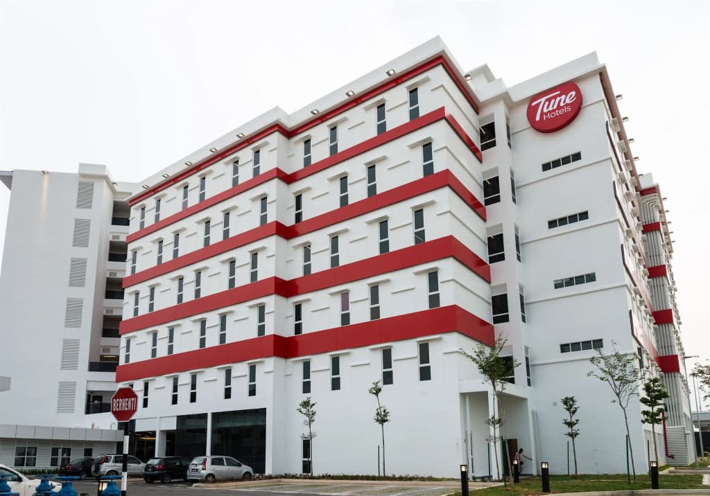 Tune Hotel Klia-Klia2 (Airport Transit Hotel) - main photo