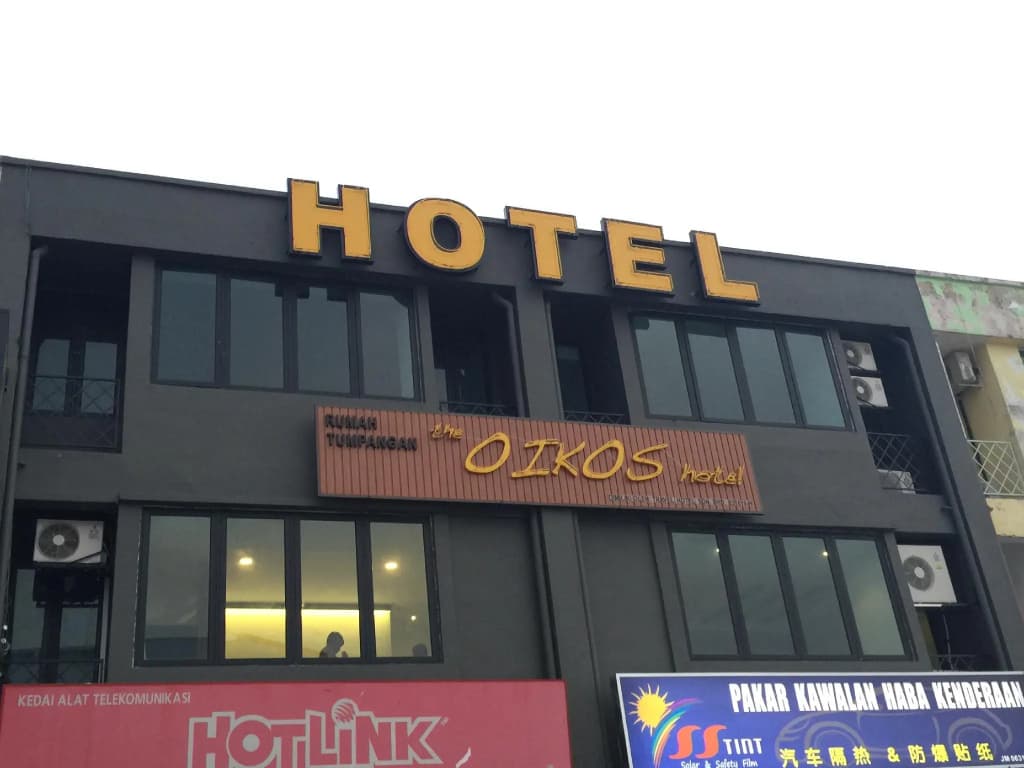 The Oikos Hotel - photo 1