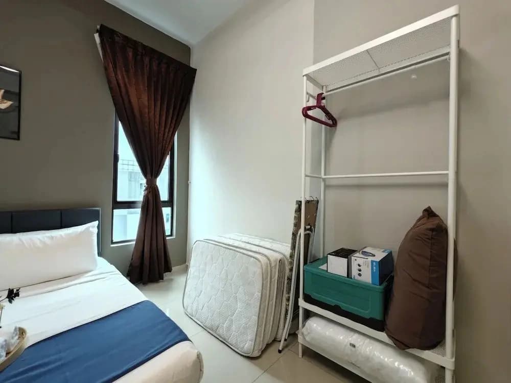 Kempas Dsummit Residences by Antlerzone - photo 4