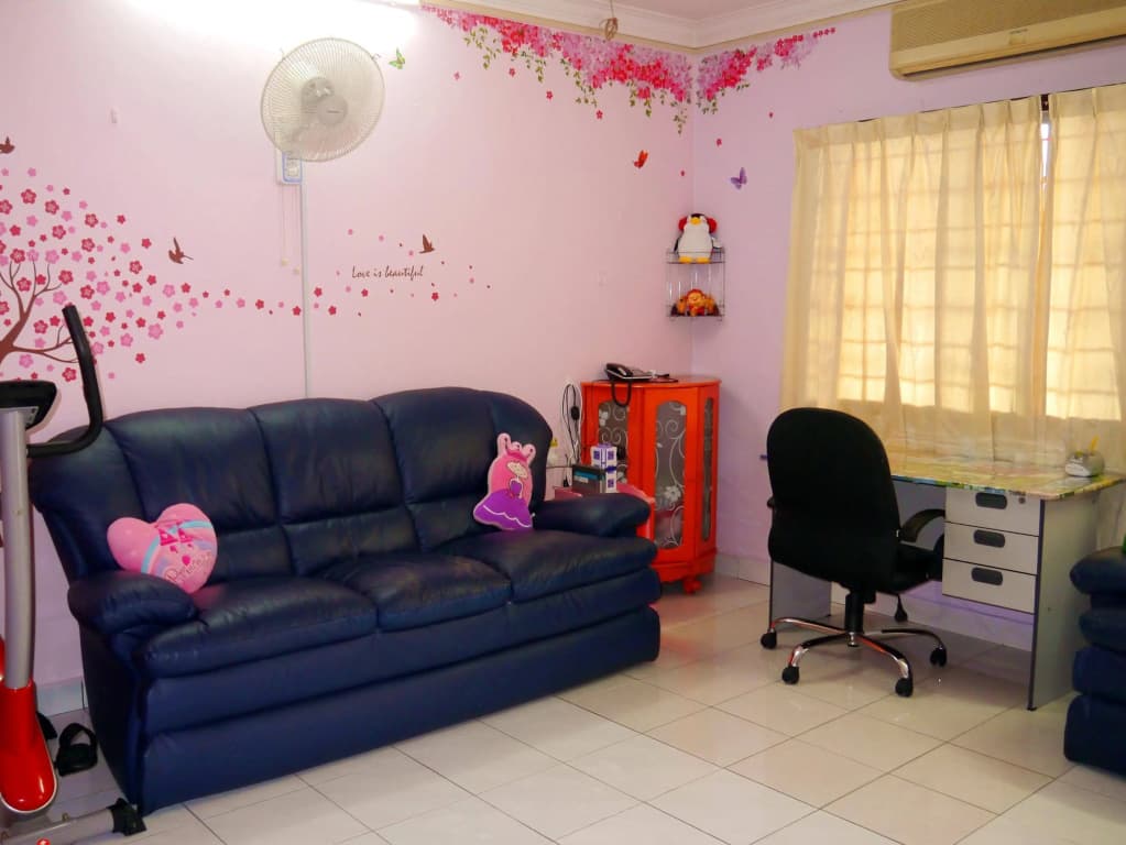 Little Family Homestay - photo 7