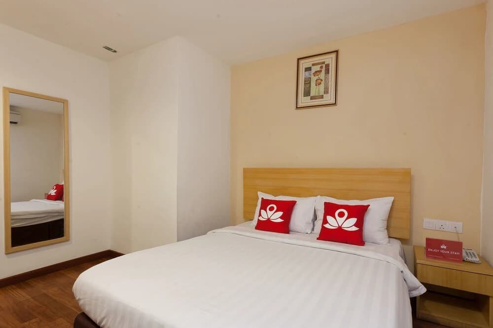 ZEN Rooms Opposite YMCA - photo 13