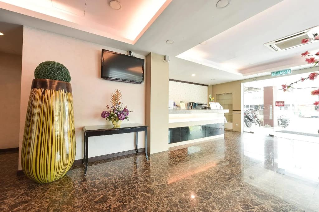 Hotel Zamburger Grand City - photo 2