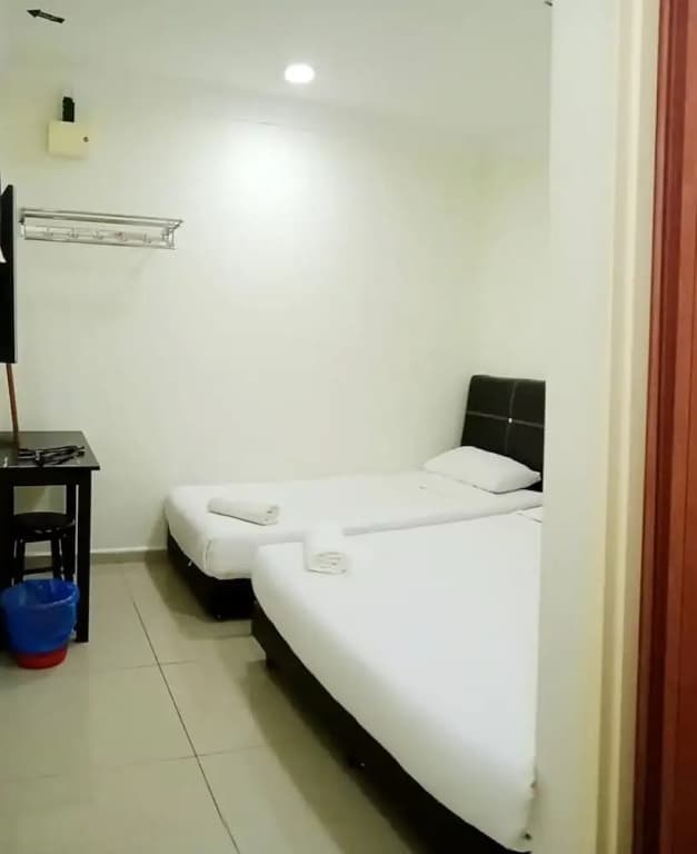 Cattleya Glory Hotel - photo 9