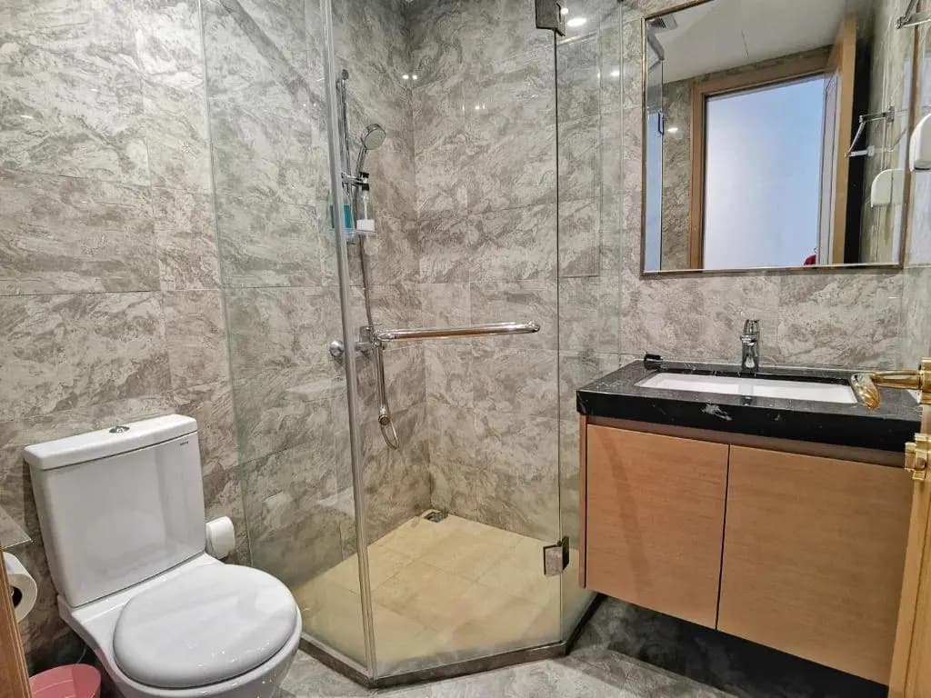 Yussy 4Bedroom Condo at R&F Princess Cove - photo 3