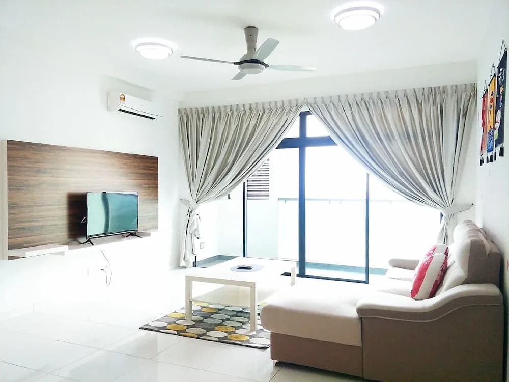 3BR Luxury Japanese Suite - AEON Bukit Indah - photo 1