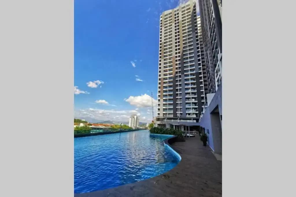 Symphony Tower Studio #2 with balcony - photo 9
