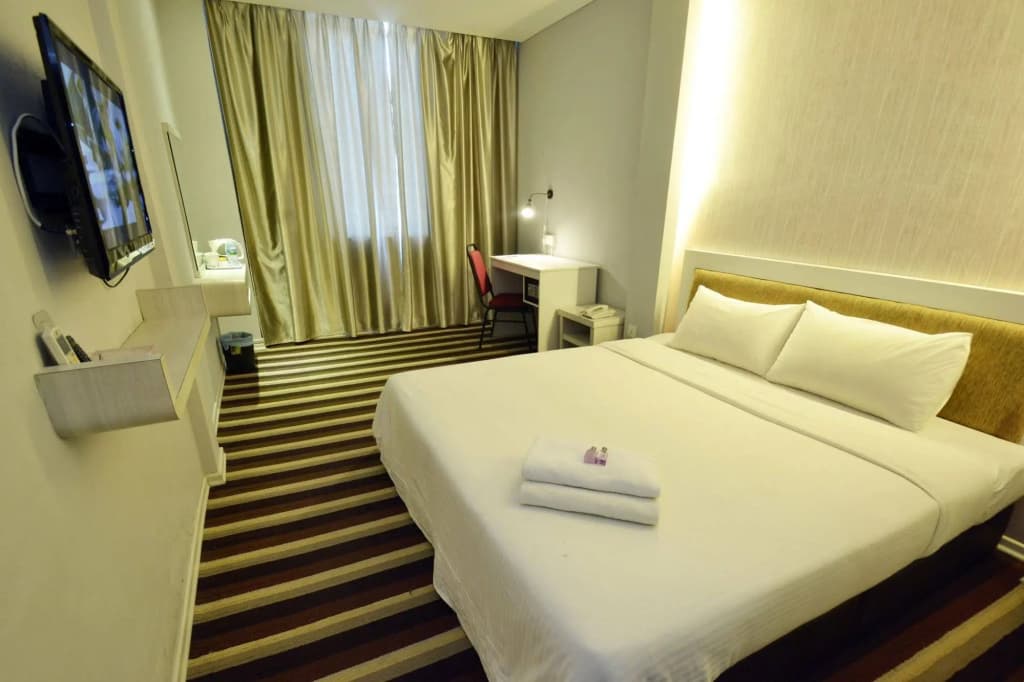 First Residence Hotel - photo 7