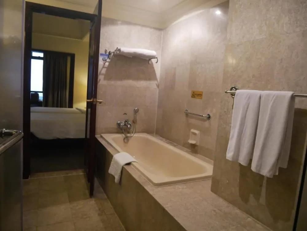 The Bukit Bintang Serviced Residences - photo 25