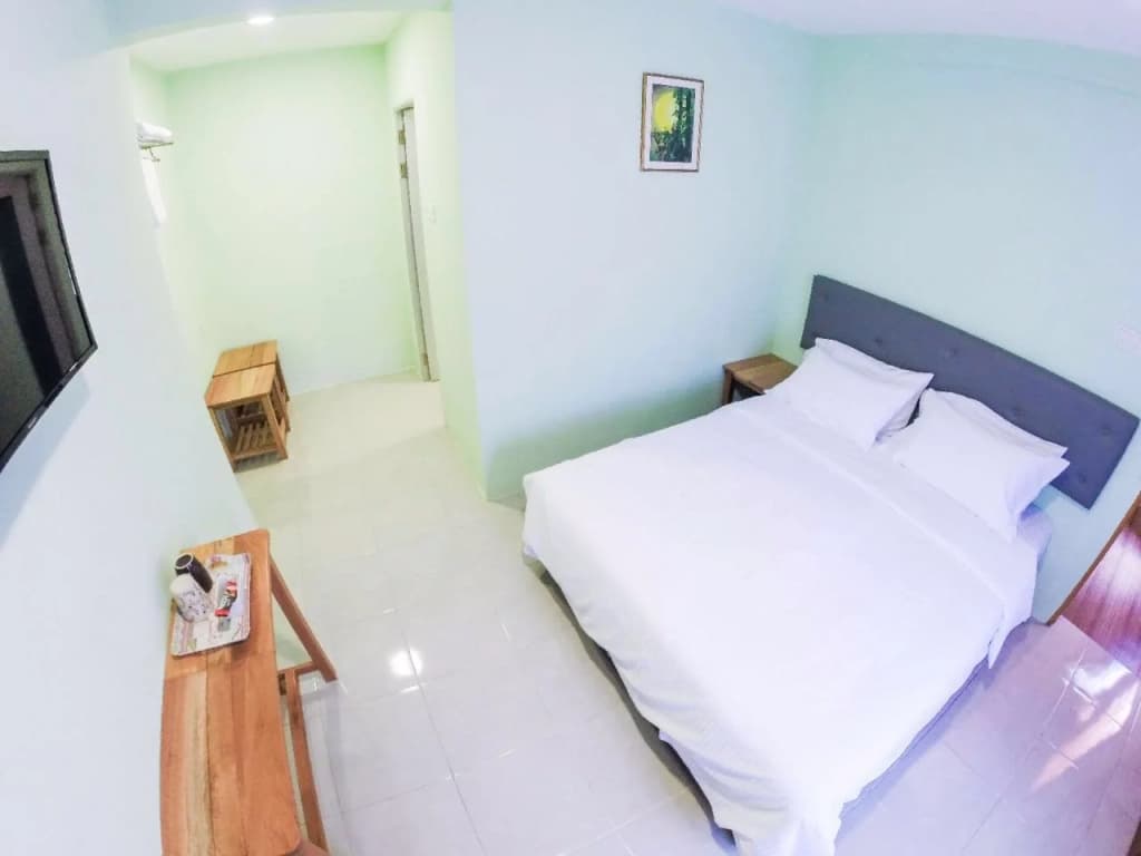 Angel Resthouse (Rumah Tumpangan Angel) - photo 6