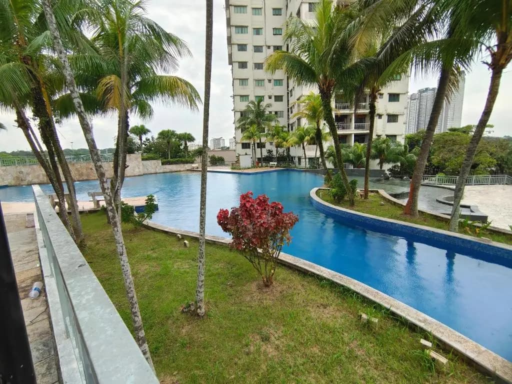Adra Homestay, Danga Bay Apartment , JB town 3 rooms - photo 6