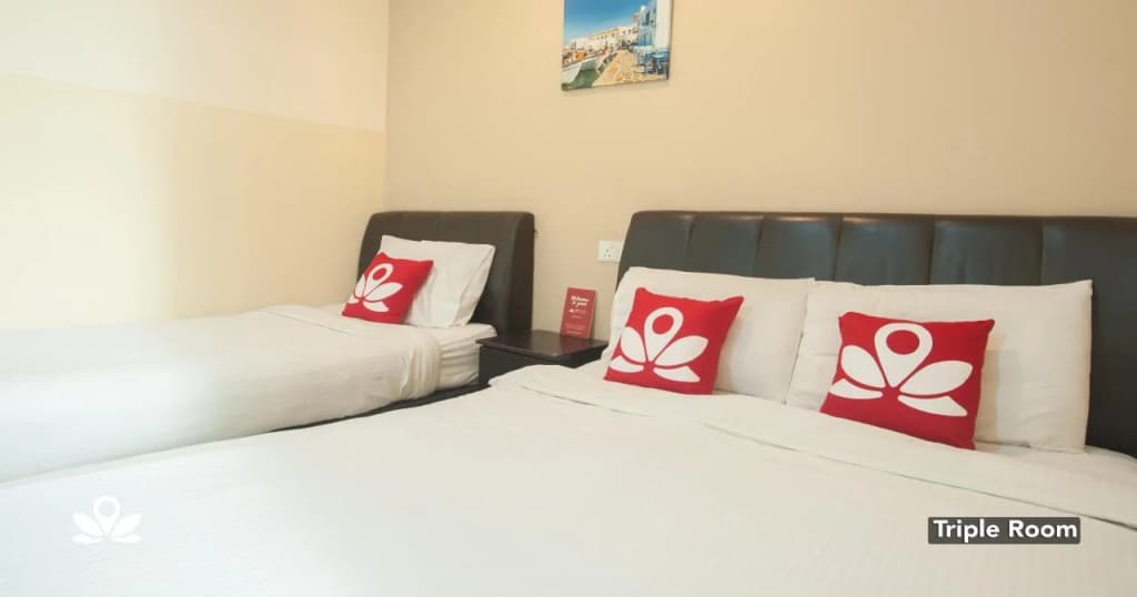 New Golden Star Hotel - photo 3