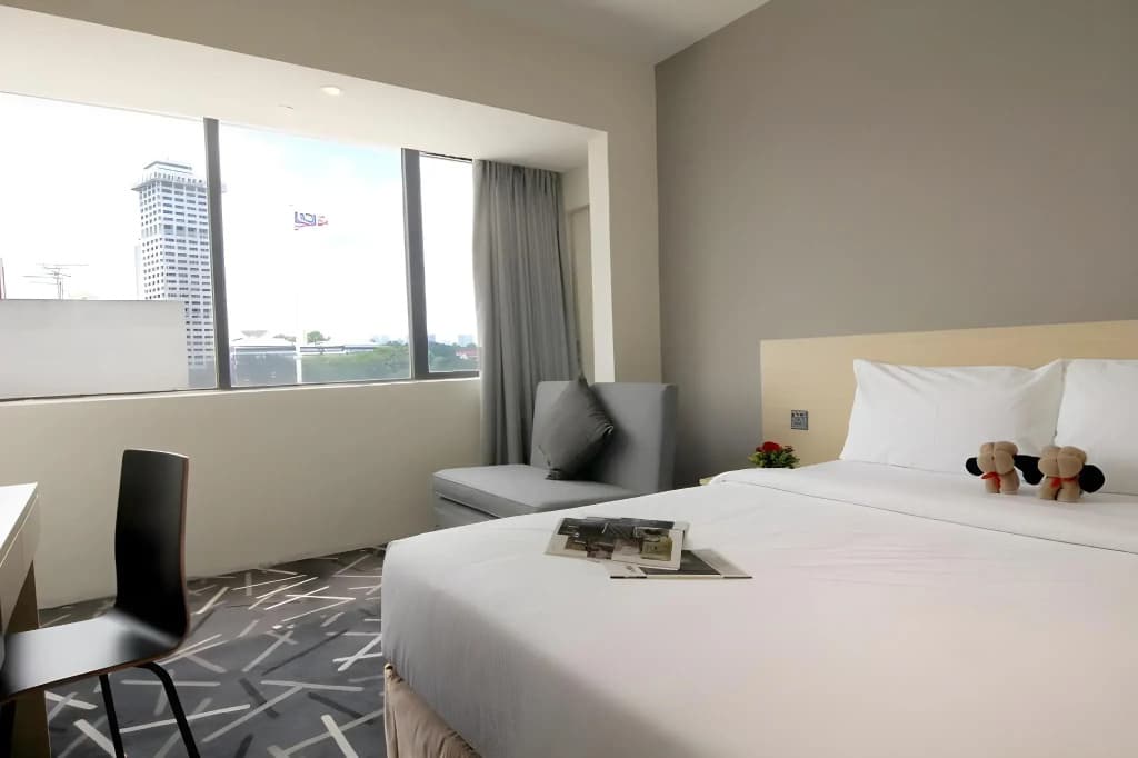Pacific Express Hotel Central Market - photo 5