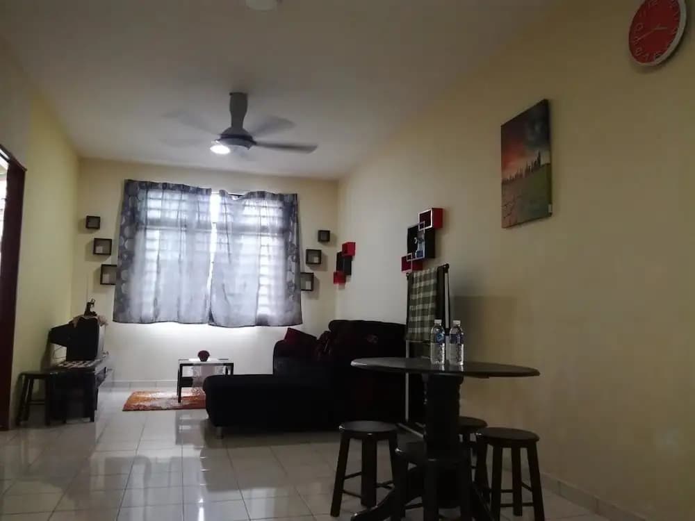 Sweet Angkasa Homestay - photo 8
