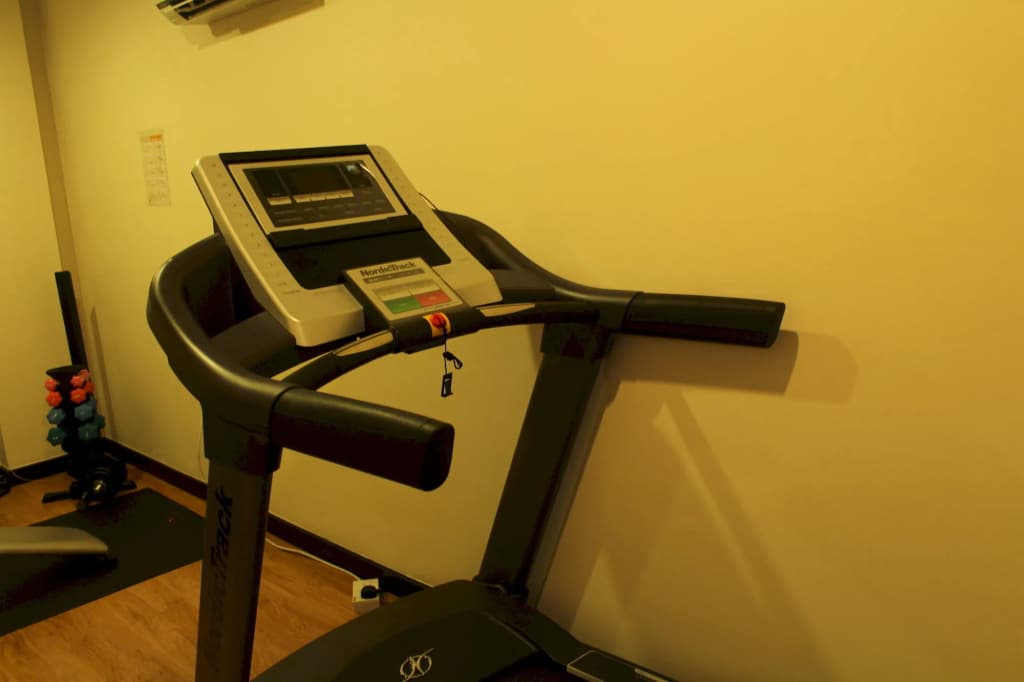 OYO 985 Hotel Nur - photo 15