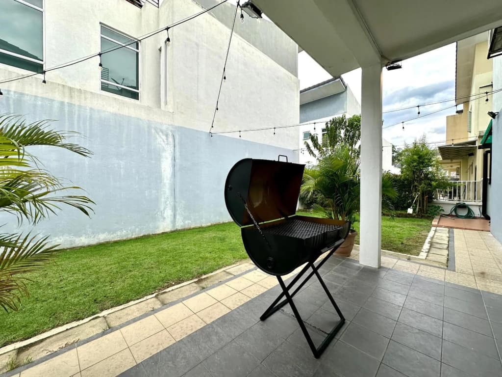 BNB Casa Grande at Rawang - spacious, 15 pax and WiFi - photo 1