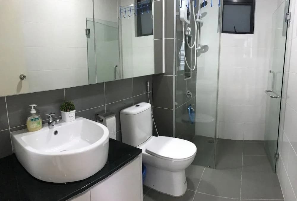 JB Staycation next to Paradigm Mall JB - photo 10
