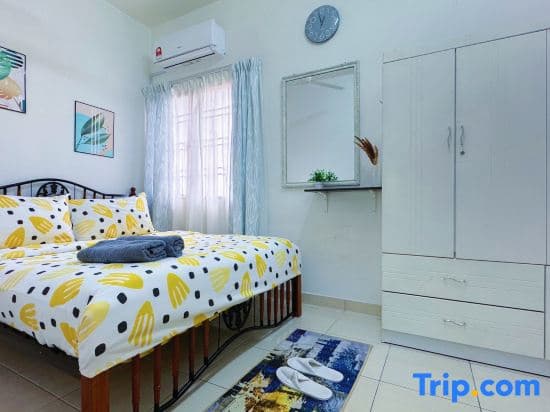 Sri Ixora Kajang | Spacious 3BR w/ Full A/C - photo 5