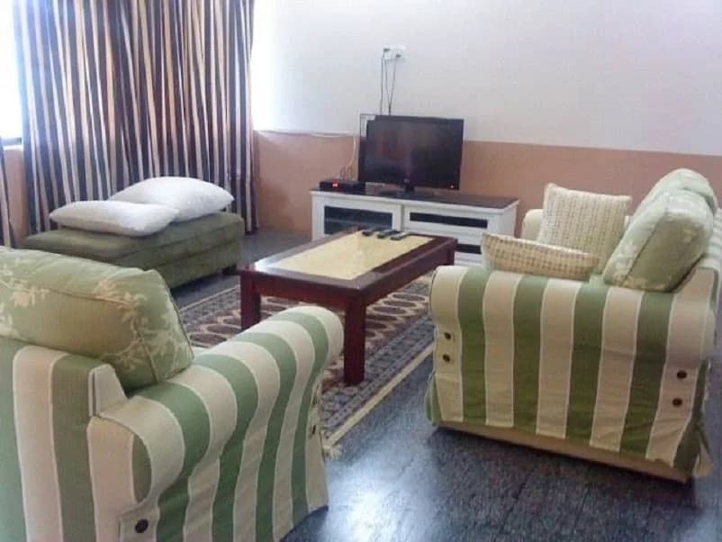 Putra Putri Lodge - photo 6