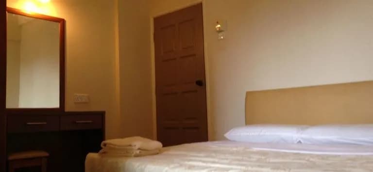 Designer Suite Apartment - photo 6
