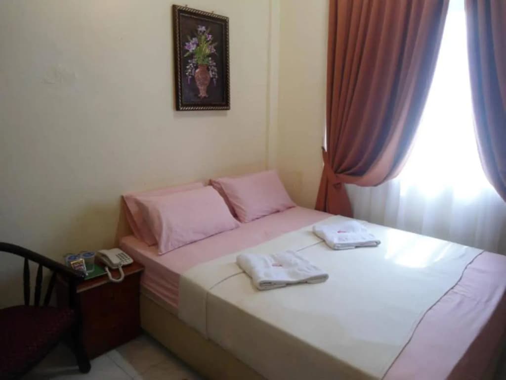 Hotel Teratai Tenang - photo 2