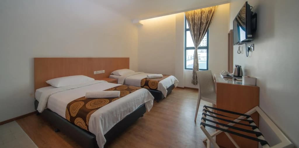 1 Million Hotel - photo 5