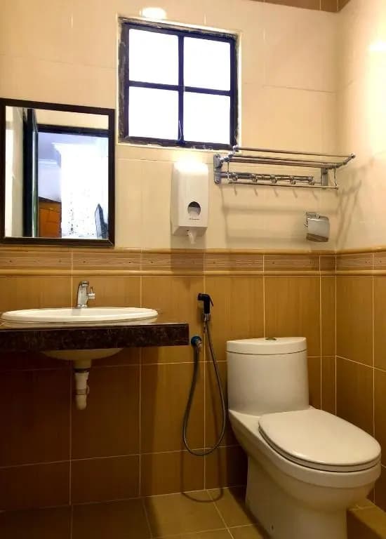 3 Rooms Apt @ Crown Imperial Court - photo 8
