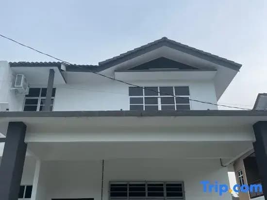 Sri Danna Home 2 (4R 3BR) 3R Airconditioned Spacious & Peaceful - photo 13