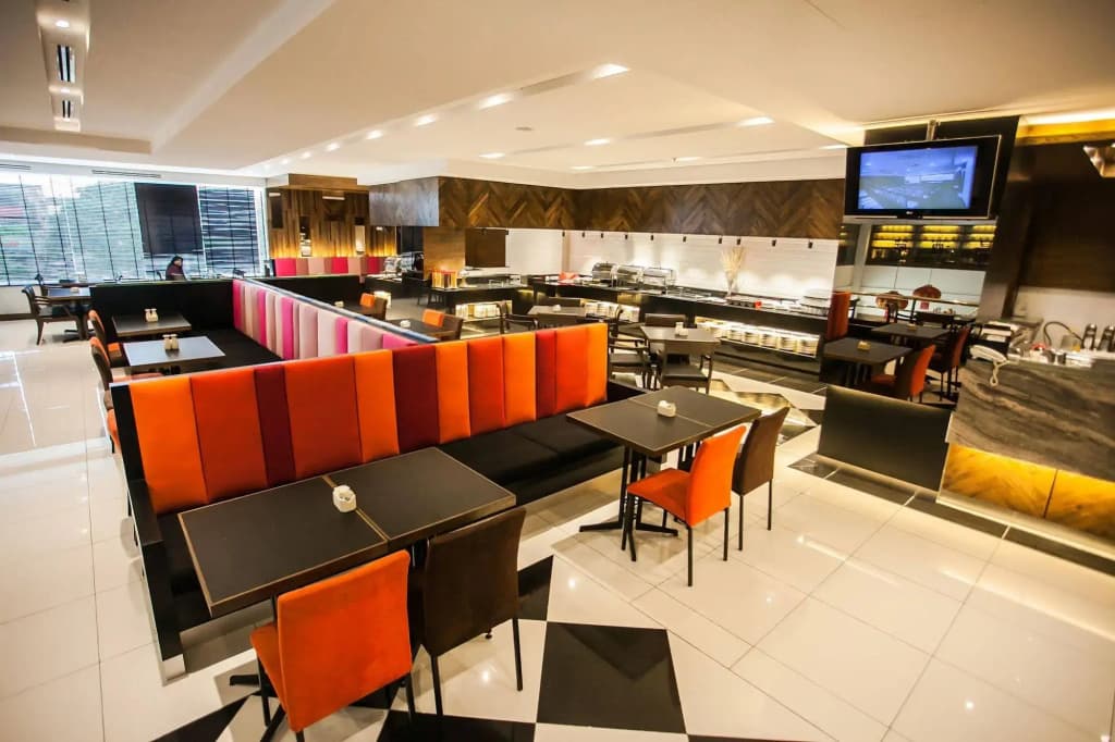 Crystal Crown Hotel - photo 22