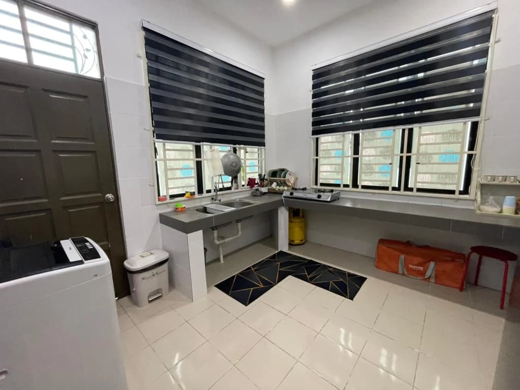 Arwaa Homestay Beachview - photo 13
