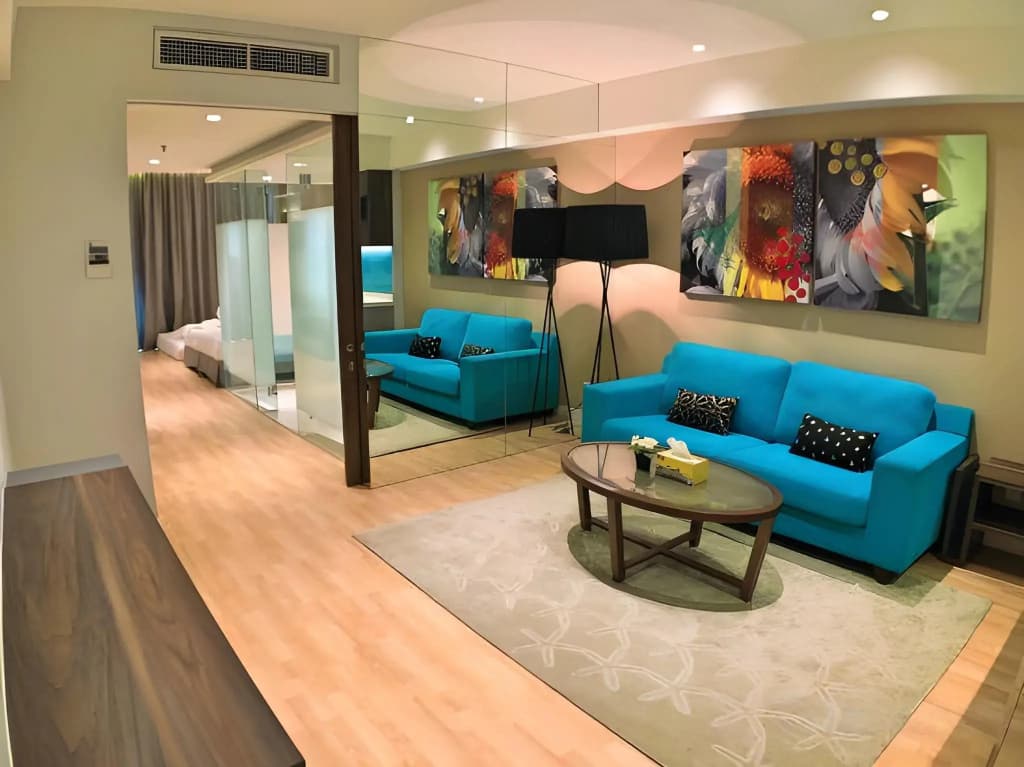 Greystone Haus at D' Majestic Place - photo 2
