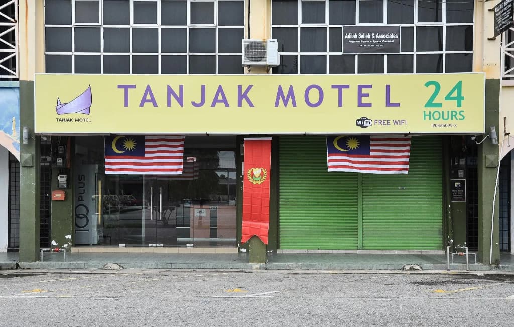 Tanjak Motel - Hostel - photo 13