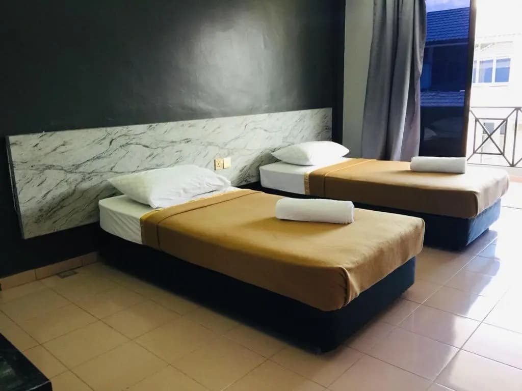 Dlayaran Hotel & Cafe - photo 2