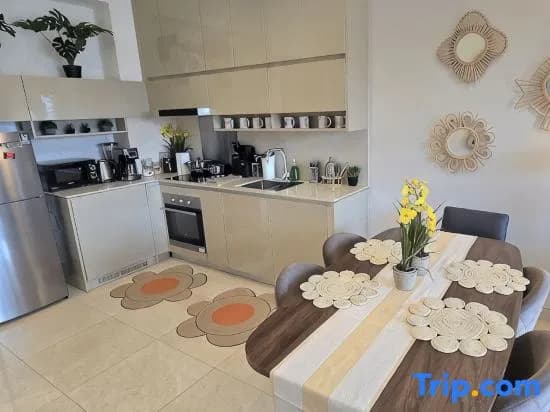 Borneo Oasis 2BR with KLCC View & Gorgeous pools - photo 4