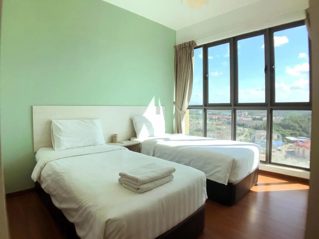 One Amerin Mall & Suites - photo 4
