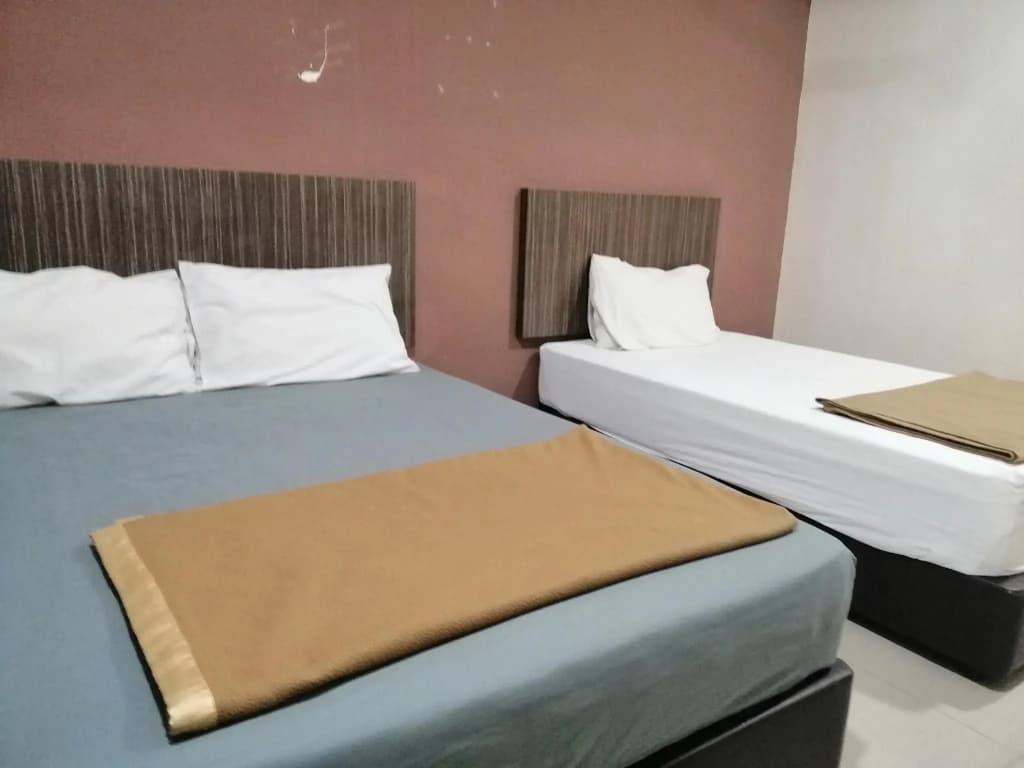 OYO 89985 Js Hotel - photo 3