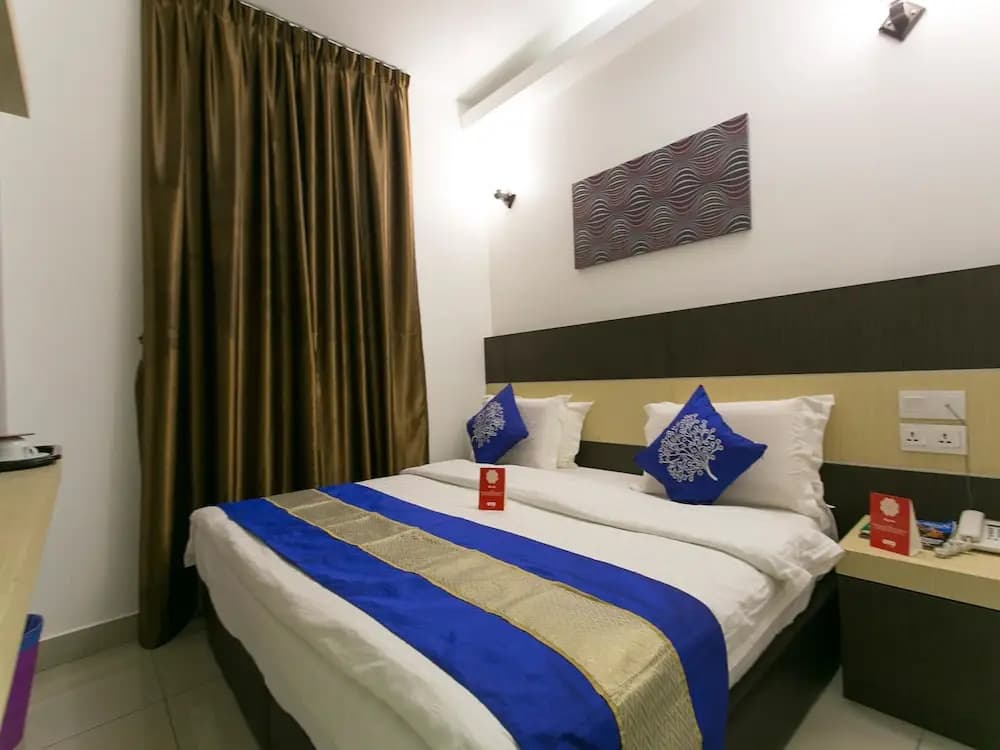 OYO 286 Uptown Hotel - photo 2