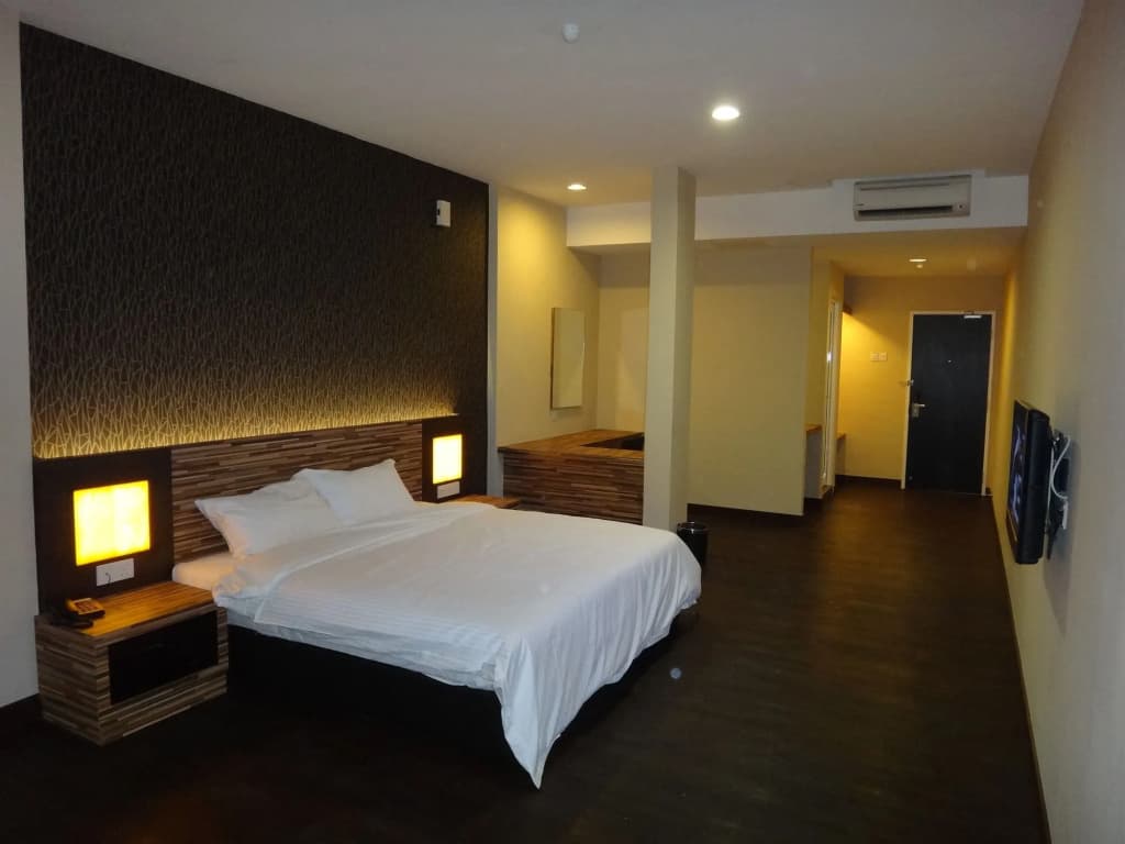WaterFront Boutique Hotel - photo 3