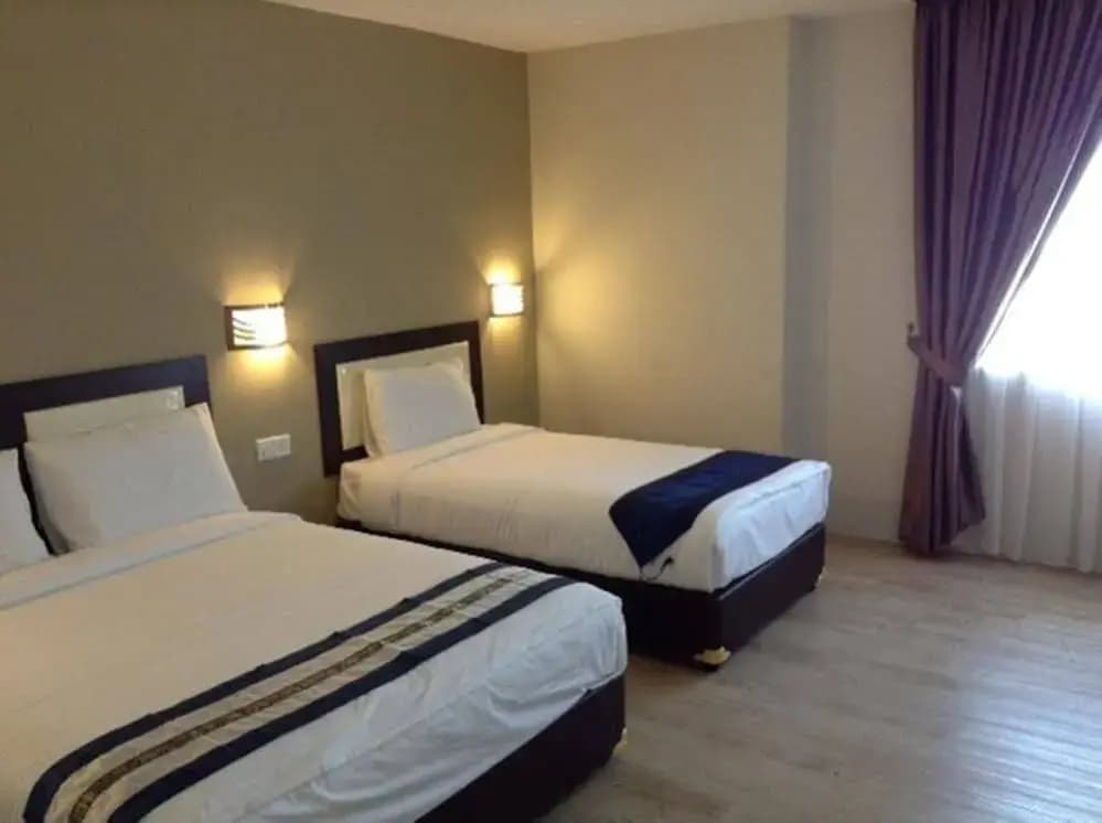 Biz Hotel Shah Alam - photo 5
