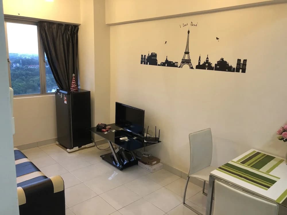 Cozy Homestay at Main Place - photo 3