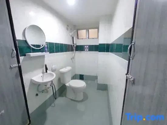 13pax Glory Executive Suite 3R3B, DOORSTEP BEACH, POOL, BBQ, WIFI, 50"TV - photo 2