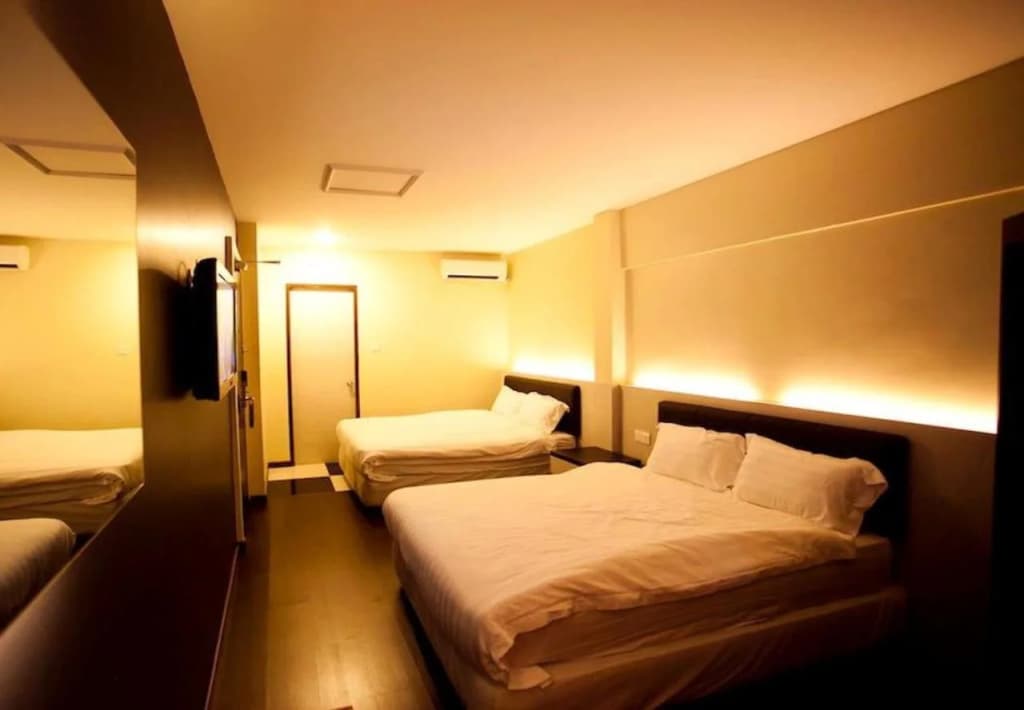 360 Inn - photo 6
