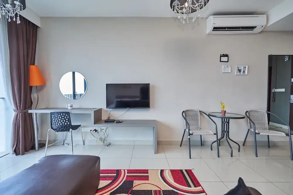 Oyo Home 89316 Special Studio Setia Alam Trefoil - photo 16