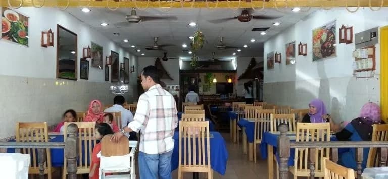 OYO 89850 Mutiara Motel - photo 18