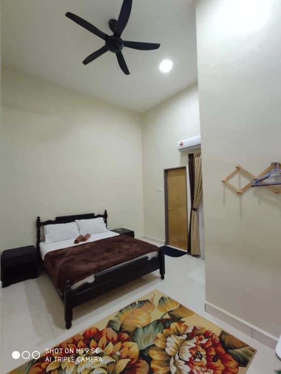 MUSLlM ONLY Hospital Sultanah Bahiyah Iris Homestay - photo 4