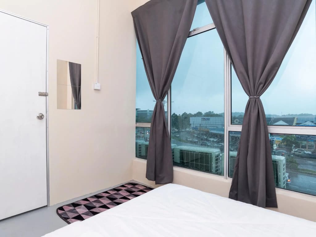 SPOT ON 89757 The Rooms JB - photo 2