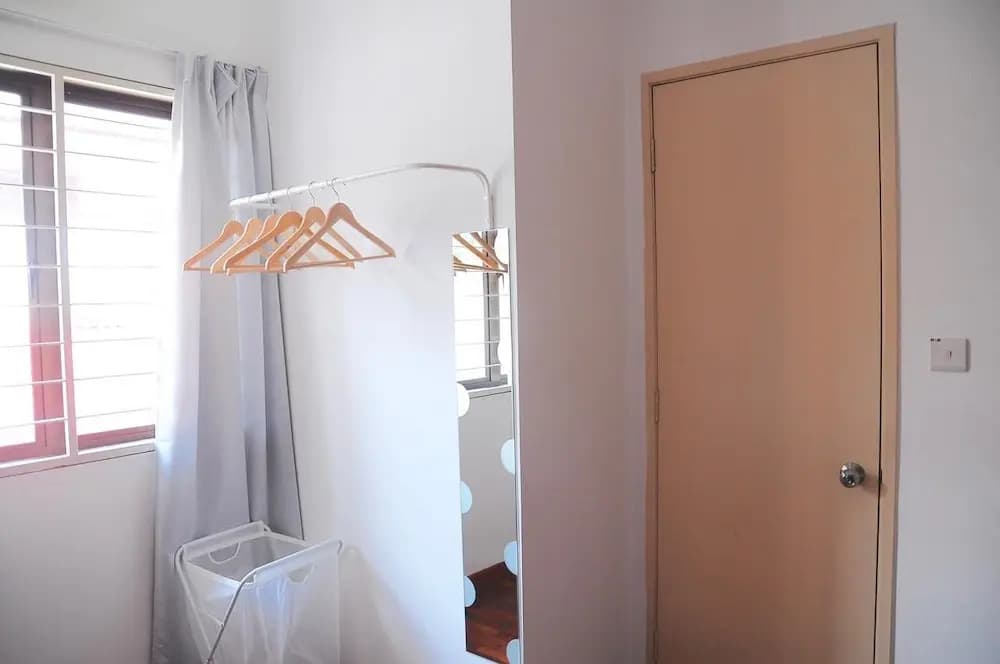 Grayhaus Guest House - photo 7