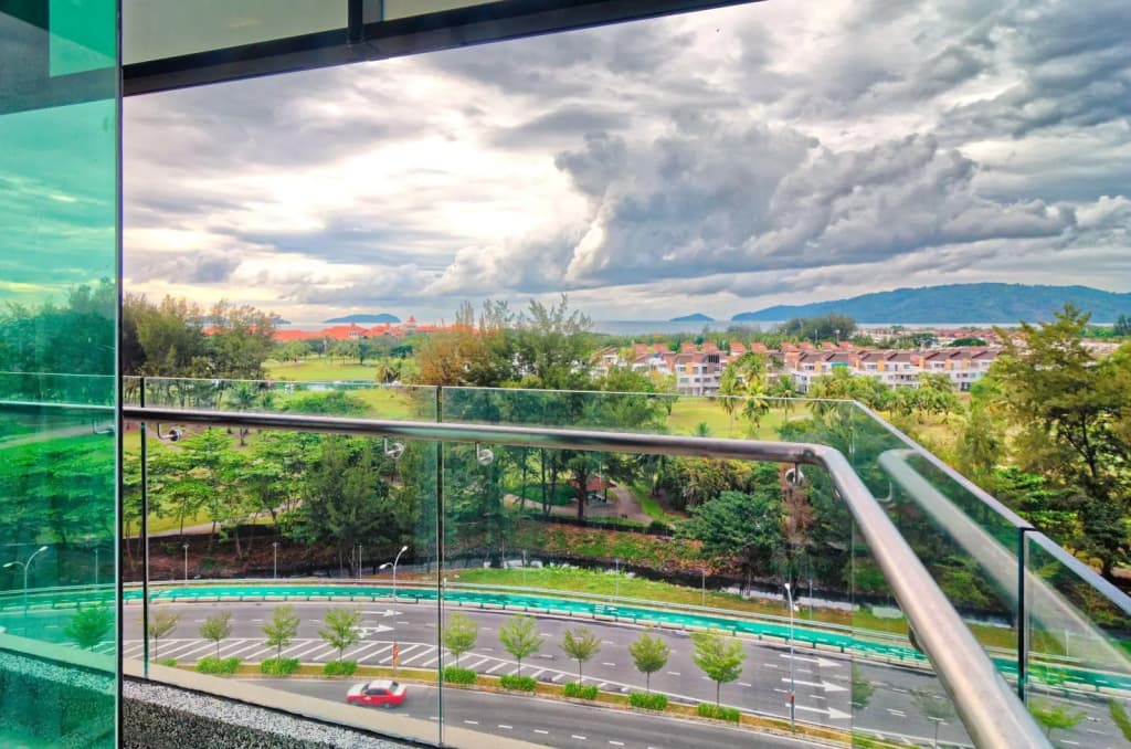 The Klagan Riverson Hotel & Residence - photo 18