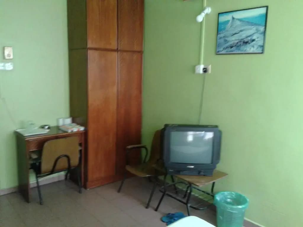 Guesthouse Hotel Malaya - photo 4